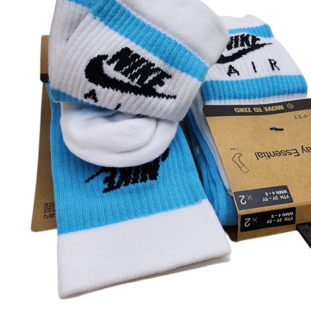 Nike Youth 4 Pack Everyday Essential Crew Socks - S
